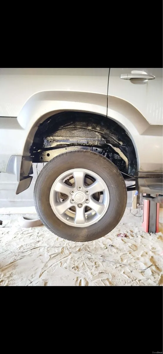 LC4 Landcruiser - Image 5