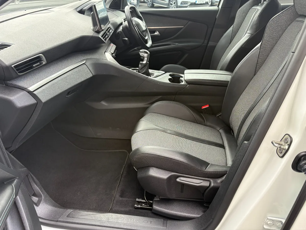 212 Peugeot 3008 Allure 1.5 HDI 130PS - Image 6