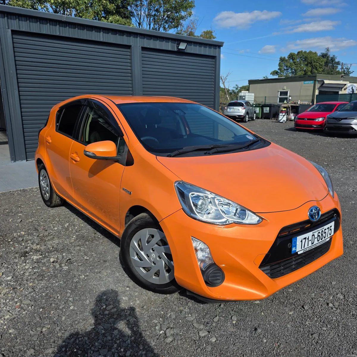Toyota Aqua 2017 Hybrid Auto Low Miles High Spec - Image 2