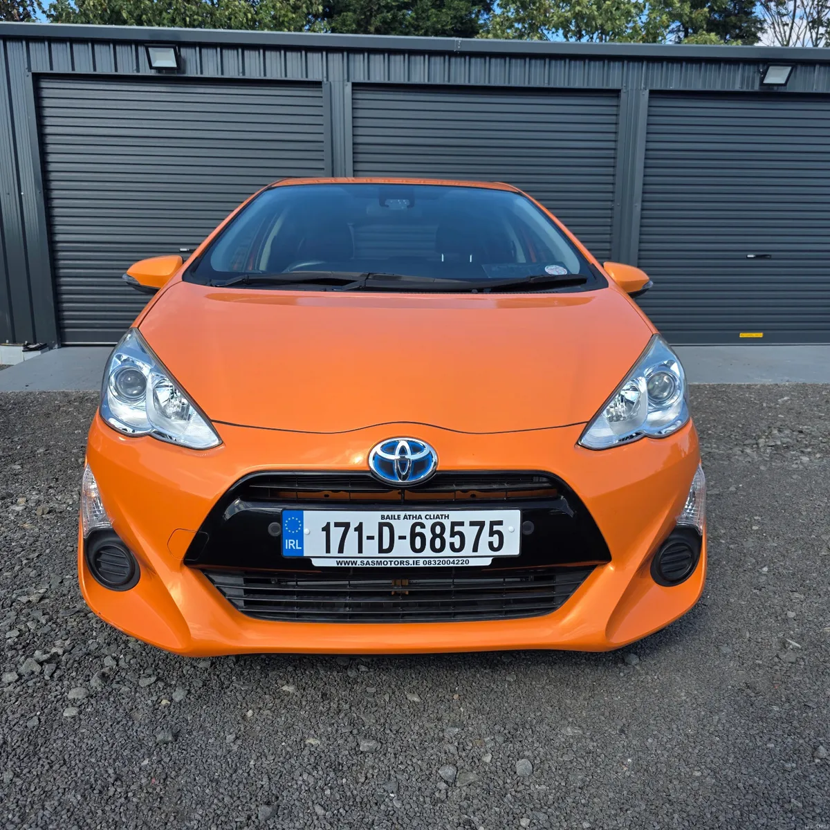 Toyota Aqua 2017 Hybrid Auto Low Miles High Spec - Image 3