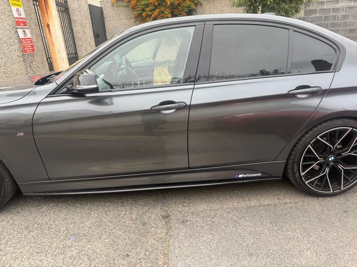 BMW 3 series - Image 4