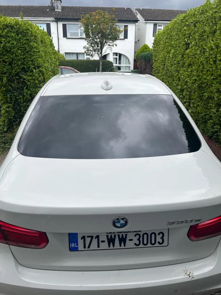 2017 BMW 330e M Sport - Image 2