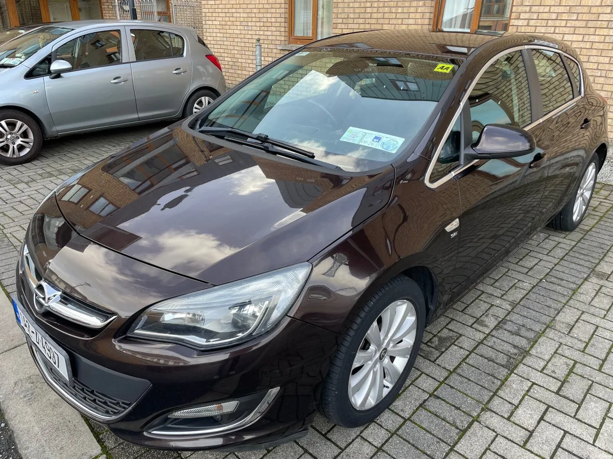 Opel Astra 2014, 1.2 diesel - Image 1