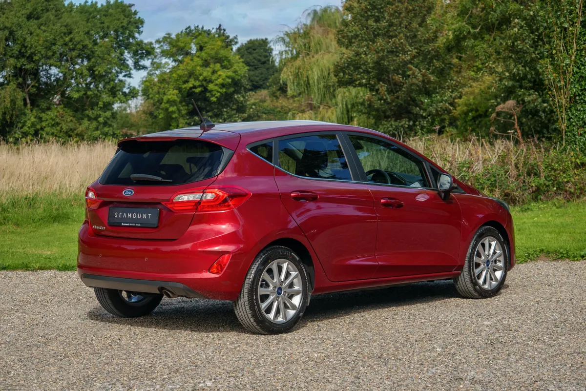 2020 Ford Fiesta Titanium - Only 28k km - Image 6