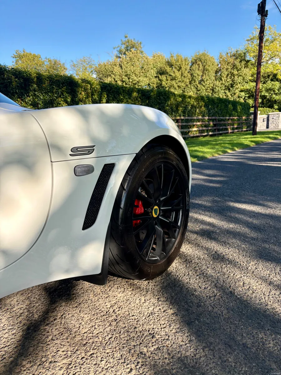Lotus Exige S (Very low mileage, stunning car) - Image 3