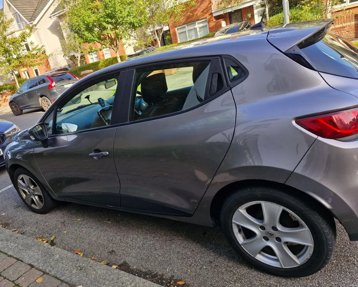 Renault Clio 2013 - Image 2