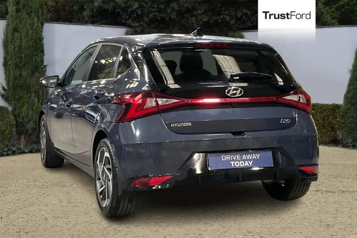 Audi Q3 35 TFSI S Line 5dr [Comfort+Sound Pack]- P - Image 2