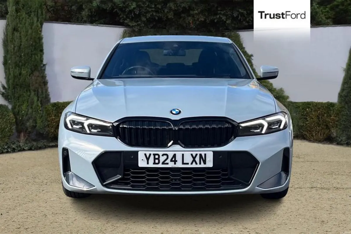 BMW 3-Series 320i M Sport 4dr Step Auto - HEATED S - Image 6