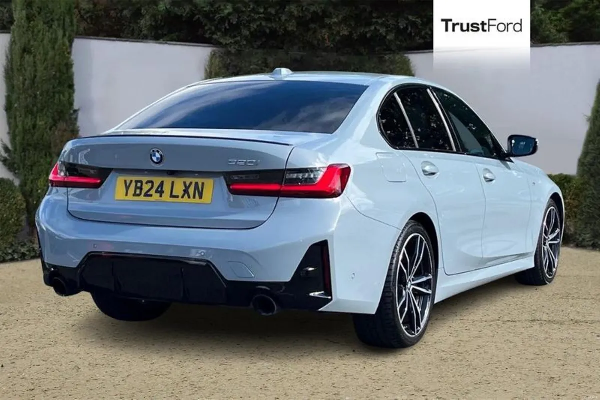 BMW 3-Series 320i M Sport 4dr Step Auto - HEATED S - Image 4