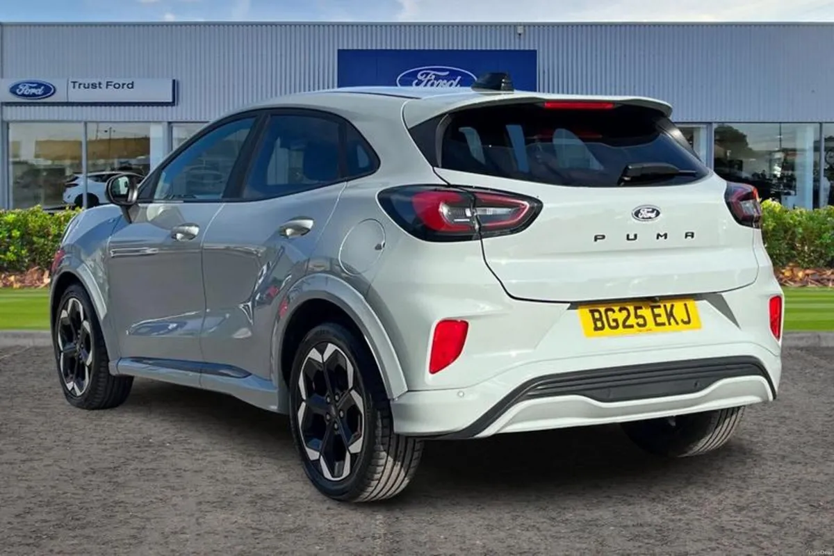 Ford Puma 1.0 EcoBoost Hybrid mHEV ST-Line X 5dr - Image 2