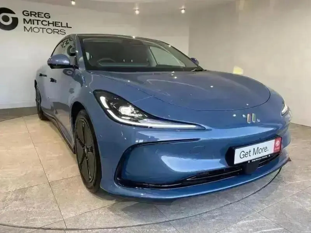 MG MG5 300kW Long Range 100kWh 5dr Auto - Image 3