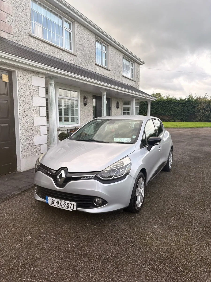 2016 Renault Clio 1.1 Dynamique Nav Petrol - Image 1