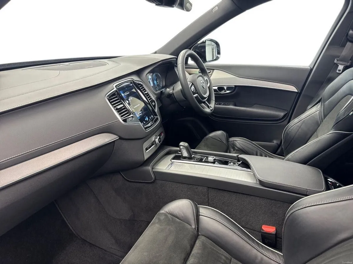 Volvo XC90 T8 R DESIGN AWD *JUST ARRIVED* €170 PER - Image 5