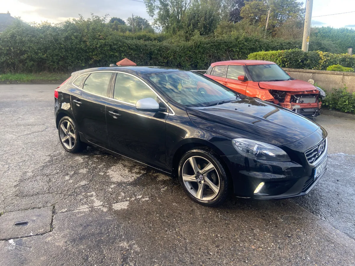Volvo V40 2014 r design new nct - Image 2