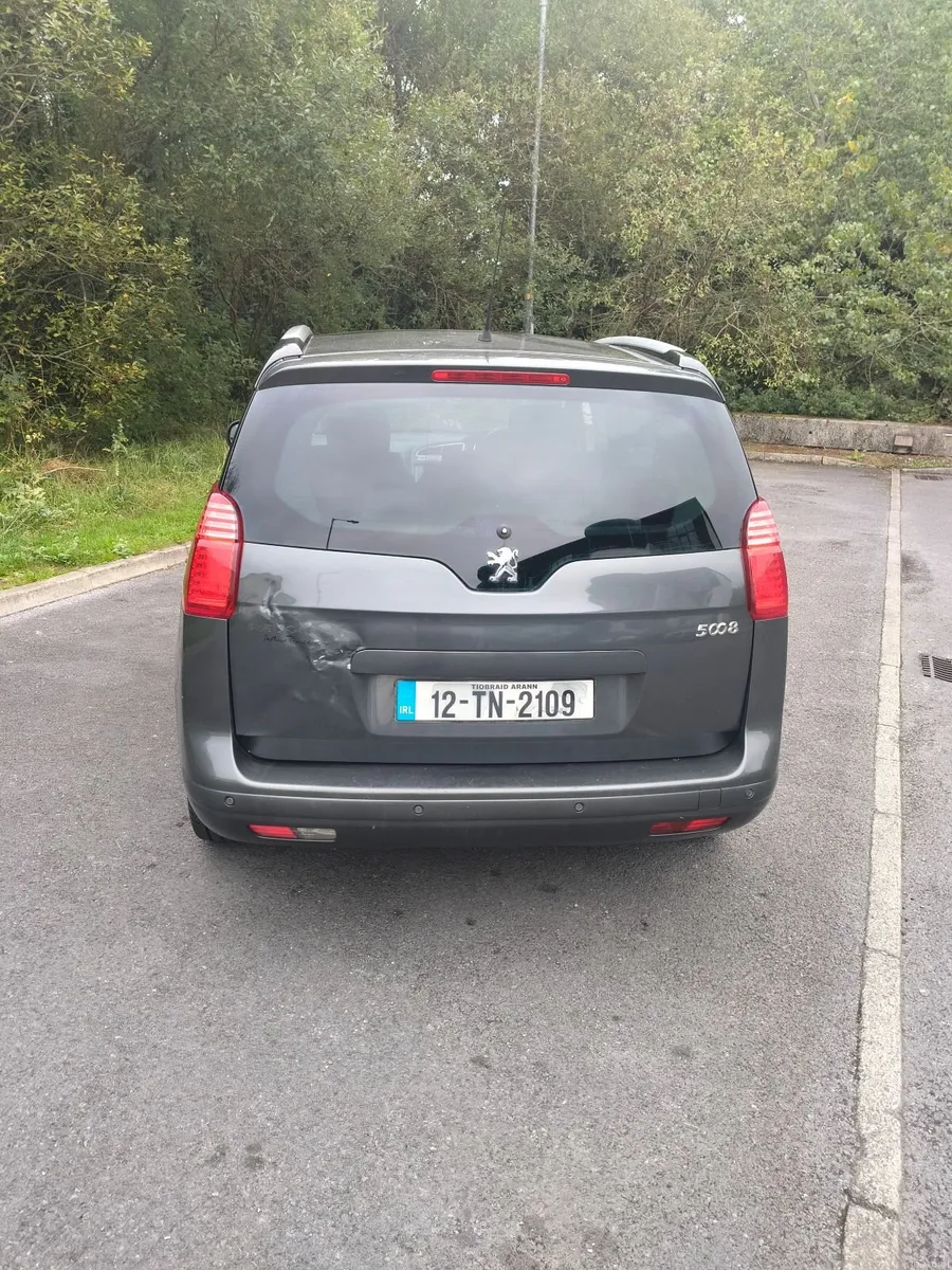 Peugeot 5008 2012 - Image 5