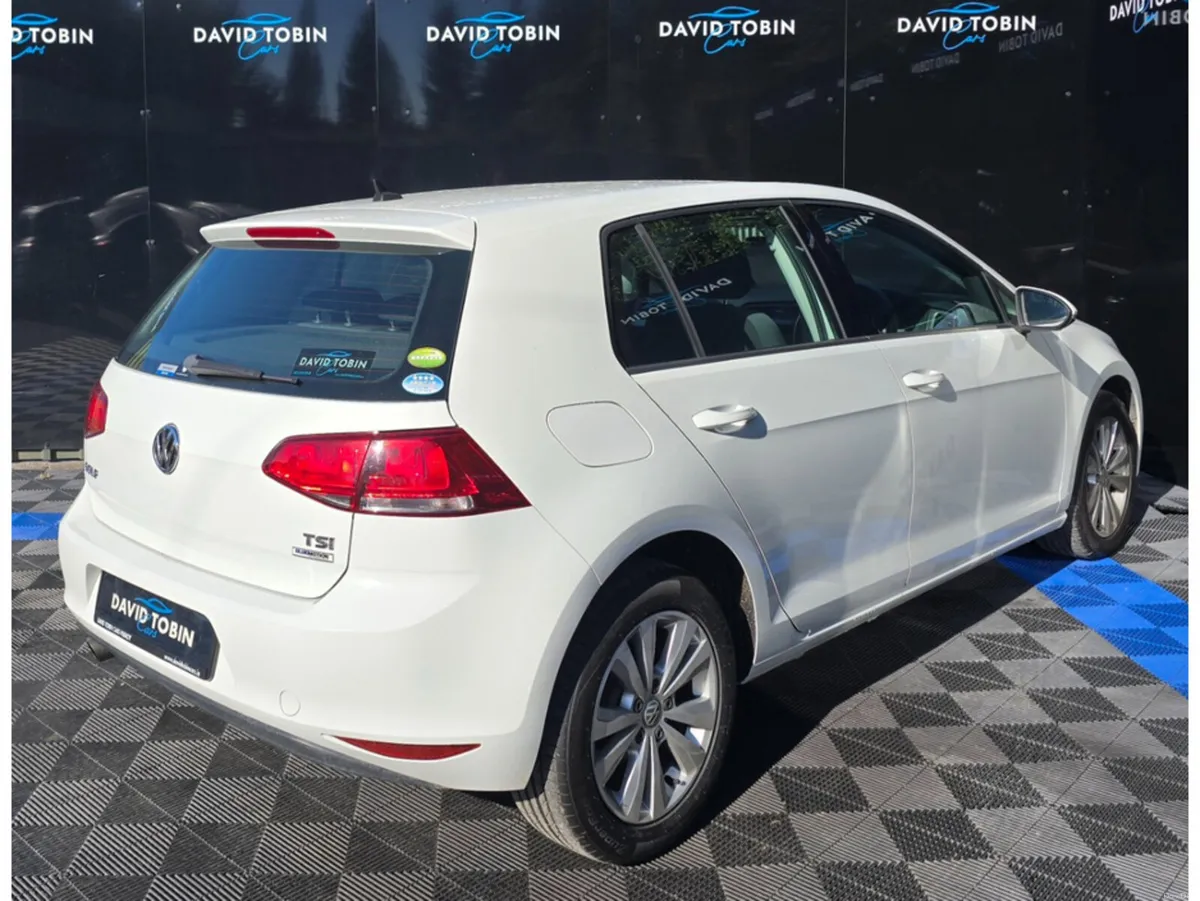 Volkswagen Golf 1.2 TSI AUTO REVERSING CAMERA - Image 4