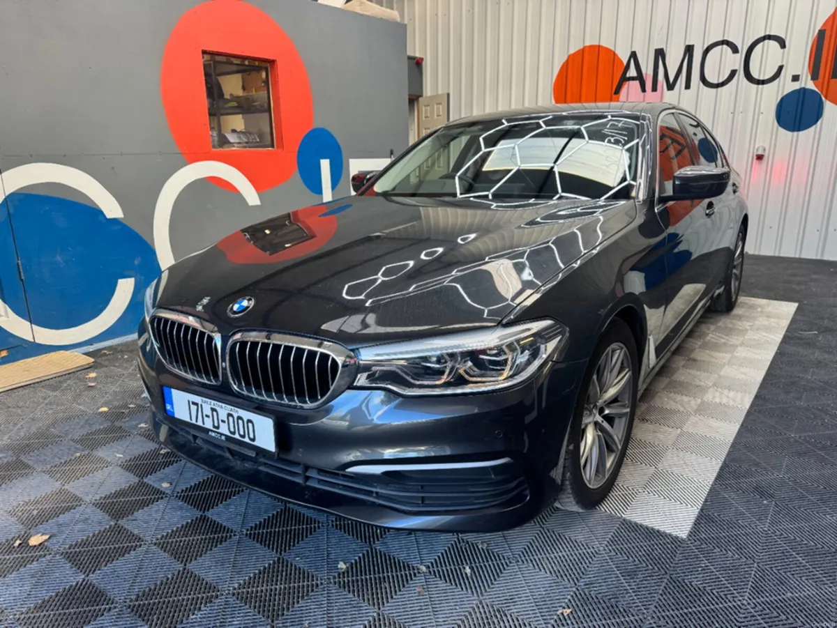 BMW 5-Series 2017 BMW 5 523D AUTOMATIC 2.0  / PARK - Image 6