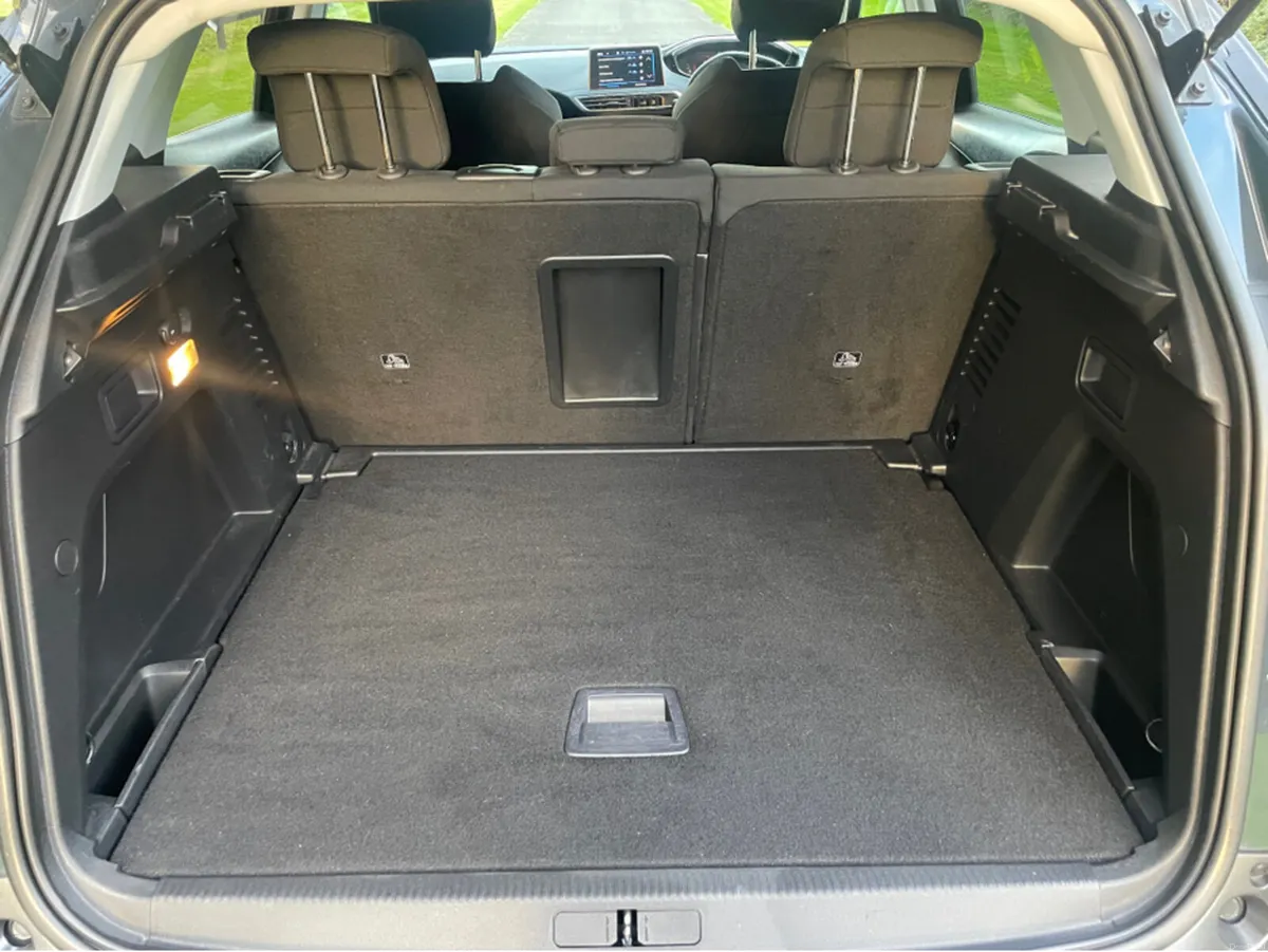 Peugeot 3008 1.5HDI ACTIVE 130BHP 5DR - Image 3