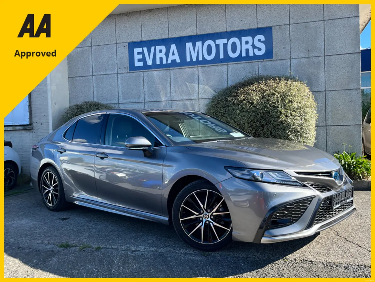 Toyota Camry WS HYBRID AUTOMATIC 2.5 PETROL //VERY - Image 1