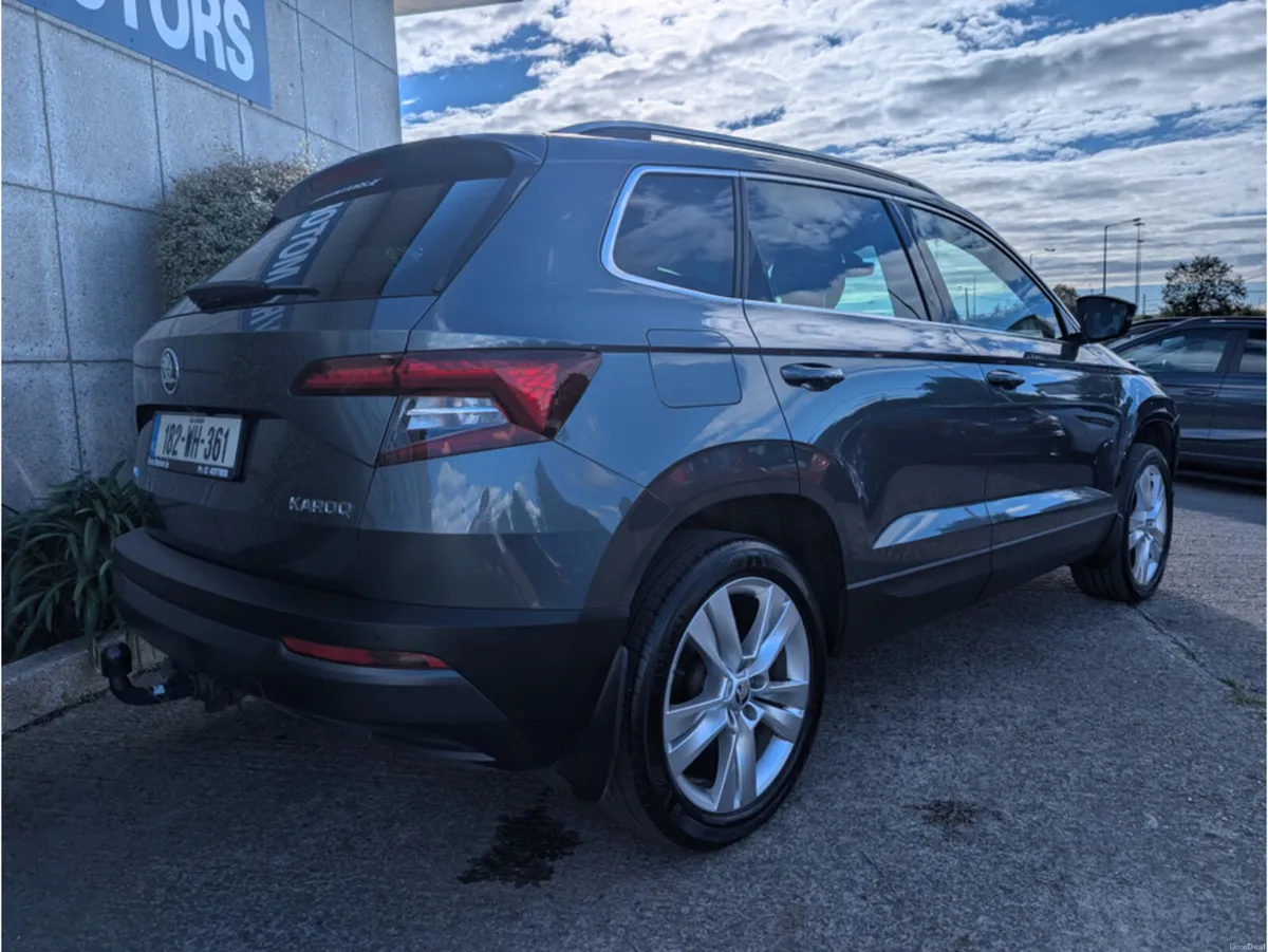 Skoda Karoq STYLE MANUAL 1.0 PETROL //SAT NAV//CRU - Image 6