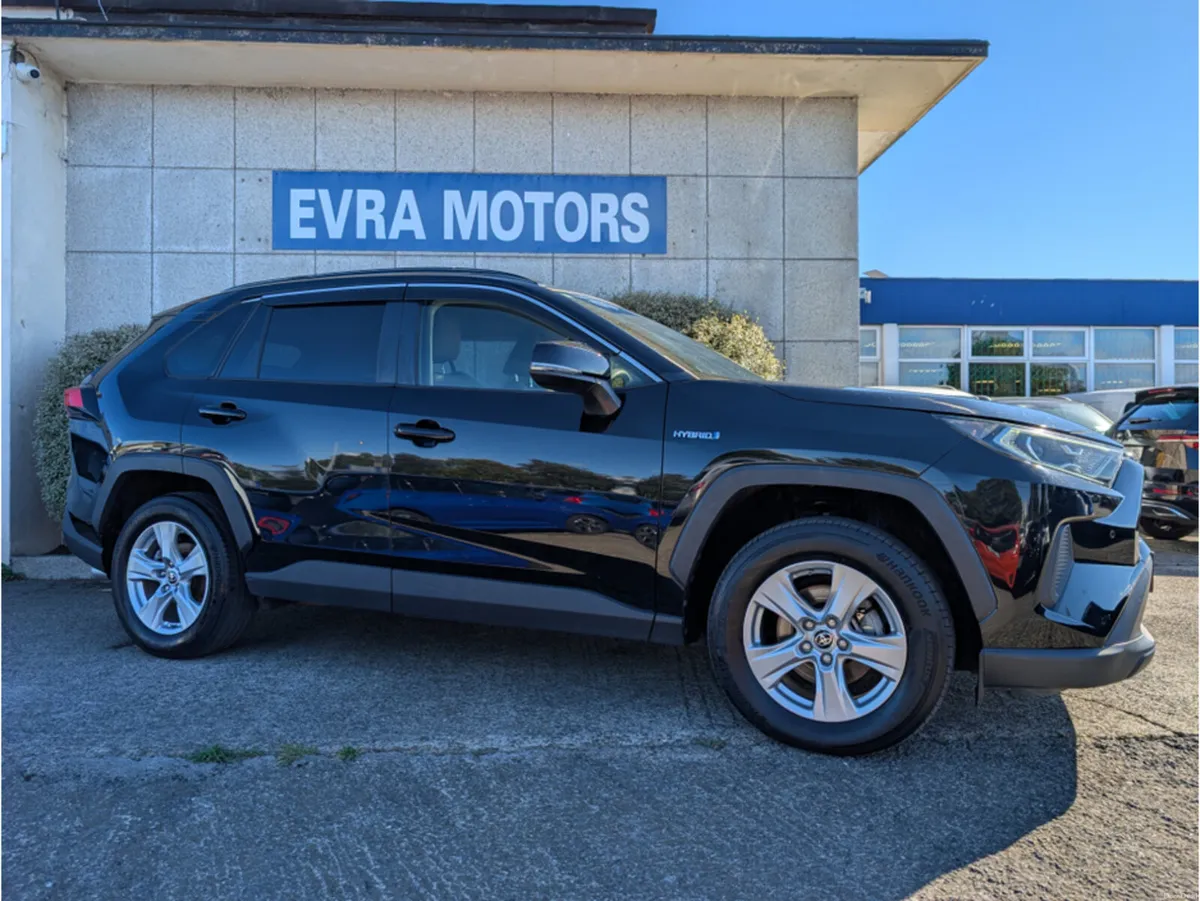 Toyota RAV4 X HYBRID AUTOMATIC 2.5 PETROL //REVERS - Image 3