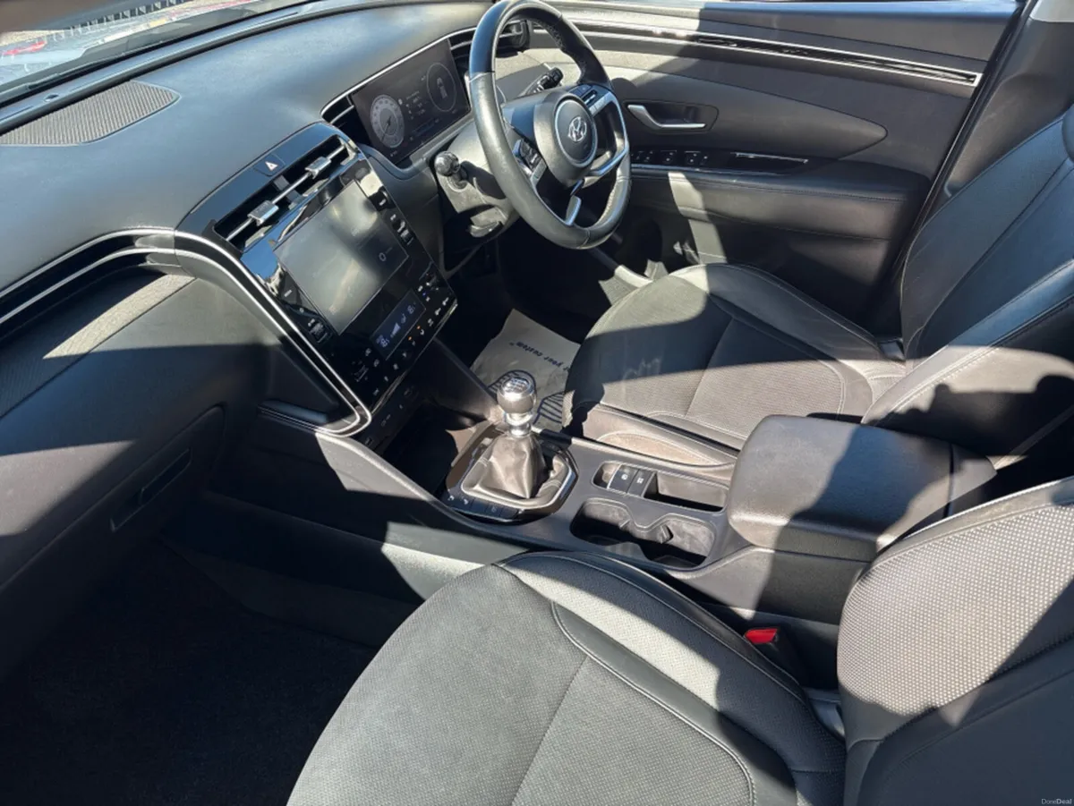 Hyundai Tucson IX35 EXECUTIVE 5DR - Image 2