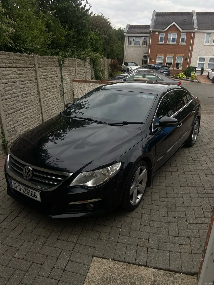2010 Volkswagen Passat CC 2.0 - Image 1