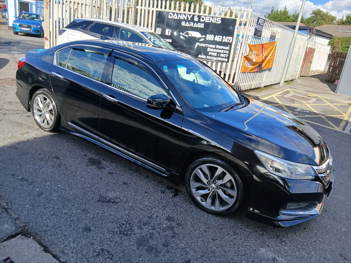 Honda Accord 2013 - Image 2