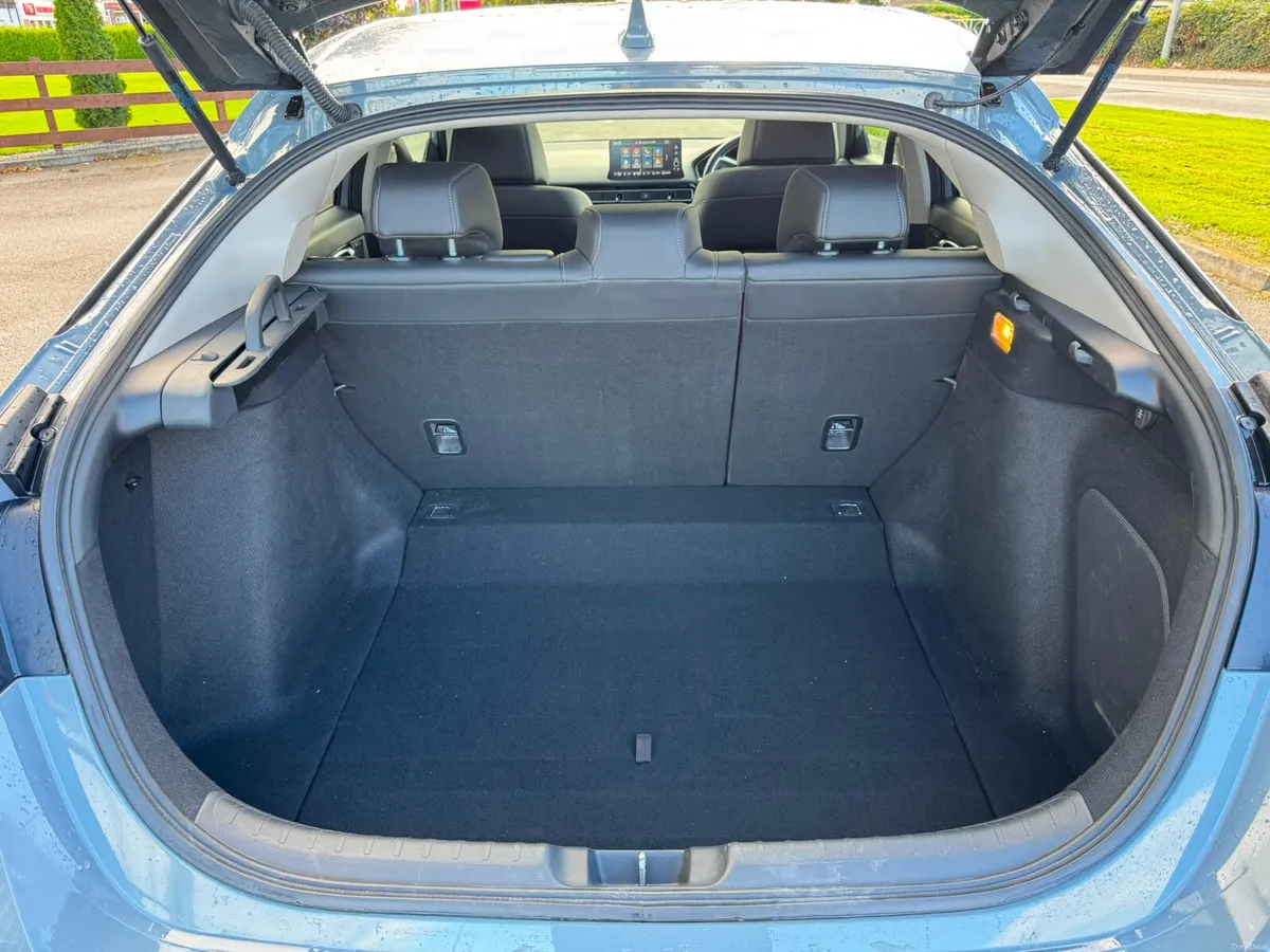Honda Civic Advance e:HEV 2025 - Image 6