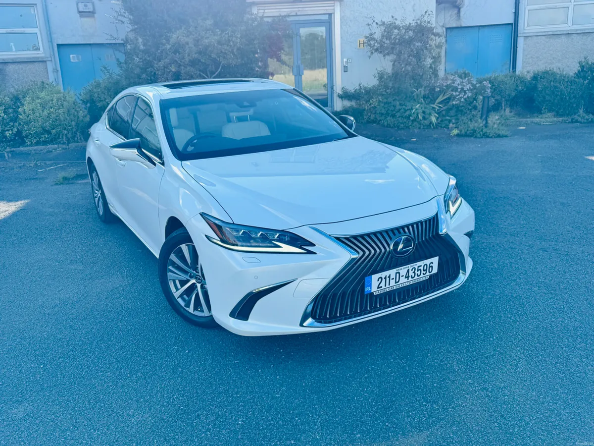 LEXUS ES300h - PREMIUM SPEC - TILT SUNROOF - 66k - Image 4
