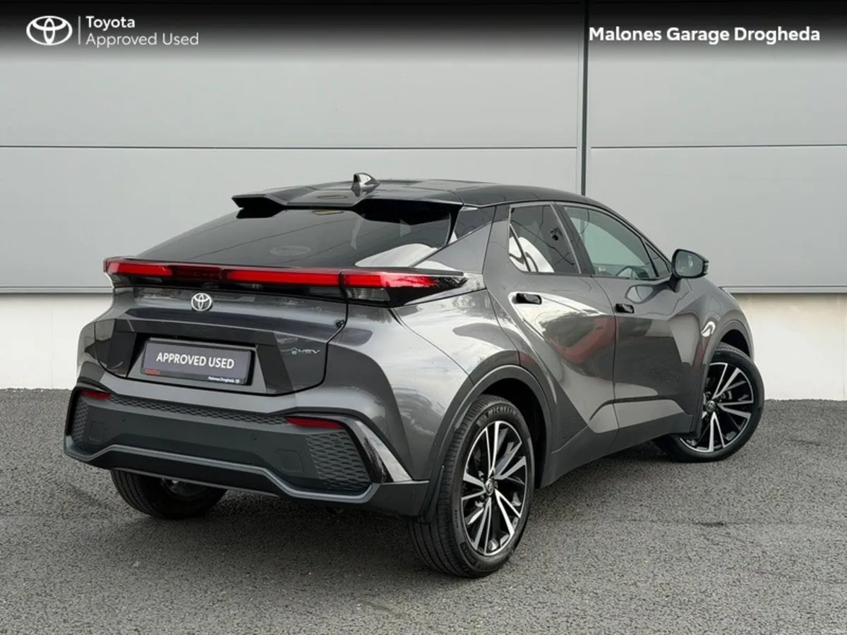 Toyota C-HR 1.8 Hybrid Sol *2 Free Service* Call N - Image 2