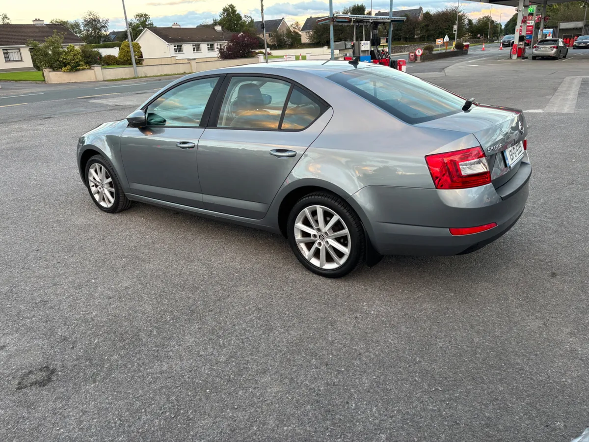 Skoda Octavia 2013 - Image 5