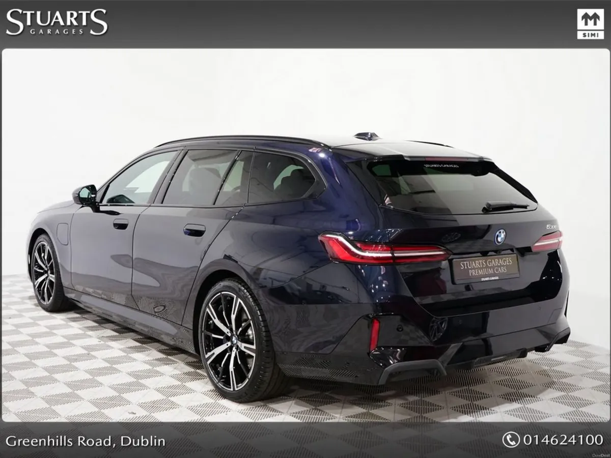 BMW 5-Series COMFORT PACK, TECH PACK AND 20” ALLOY - Image 2