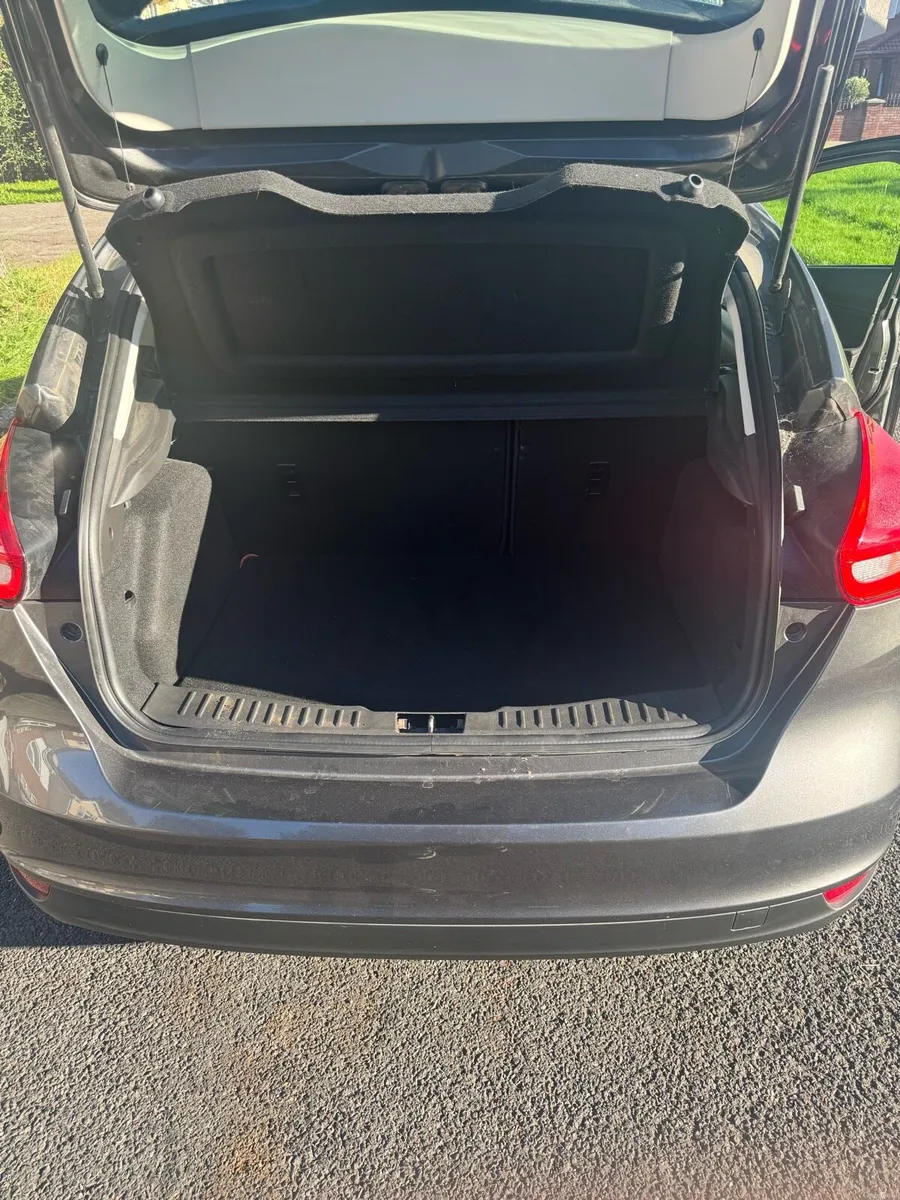 Ford focus - Image 6
