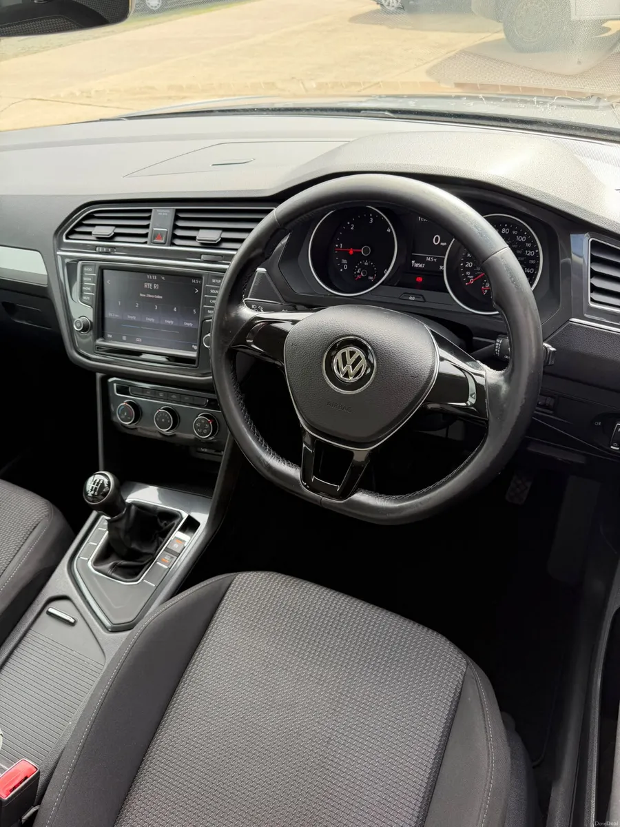 Volkswagen Tiguan 2017 - Image 5