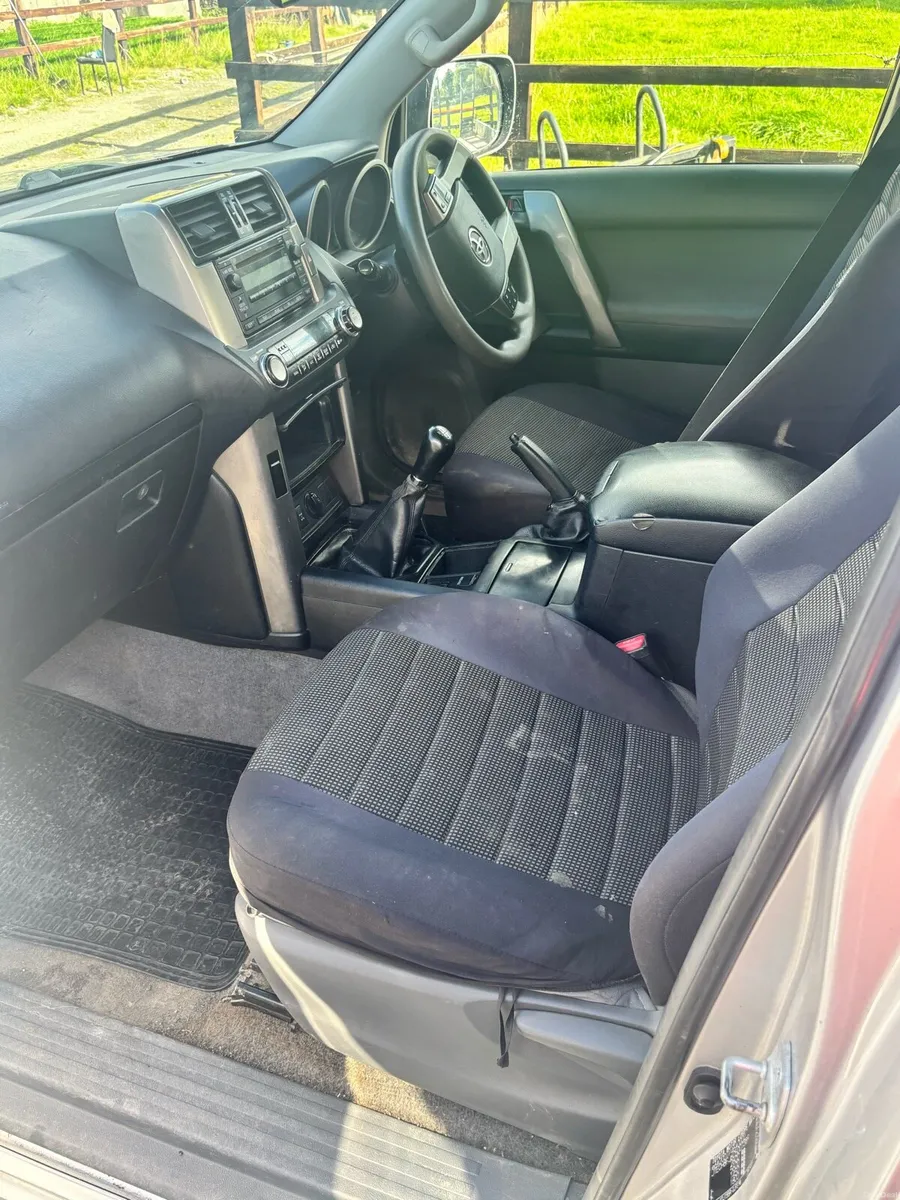 Toyota Land cruiser - Image 6