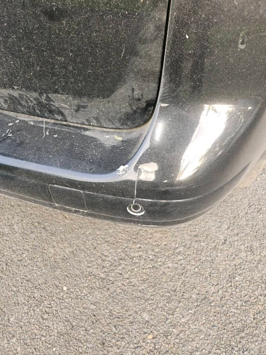 Car - Image 6