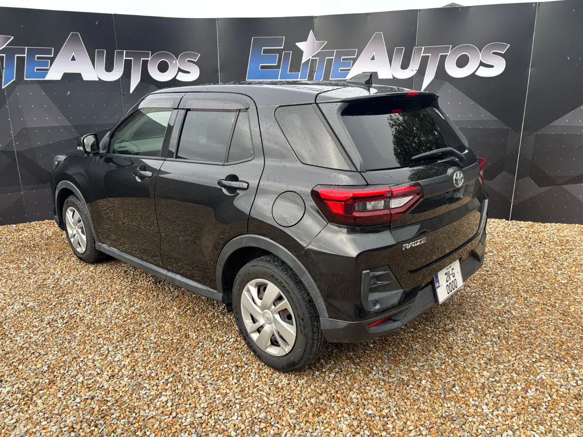 Toyota Raize 1.0 Automatic 2021 - Image 3