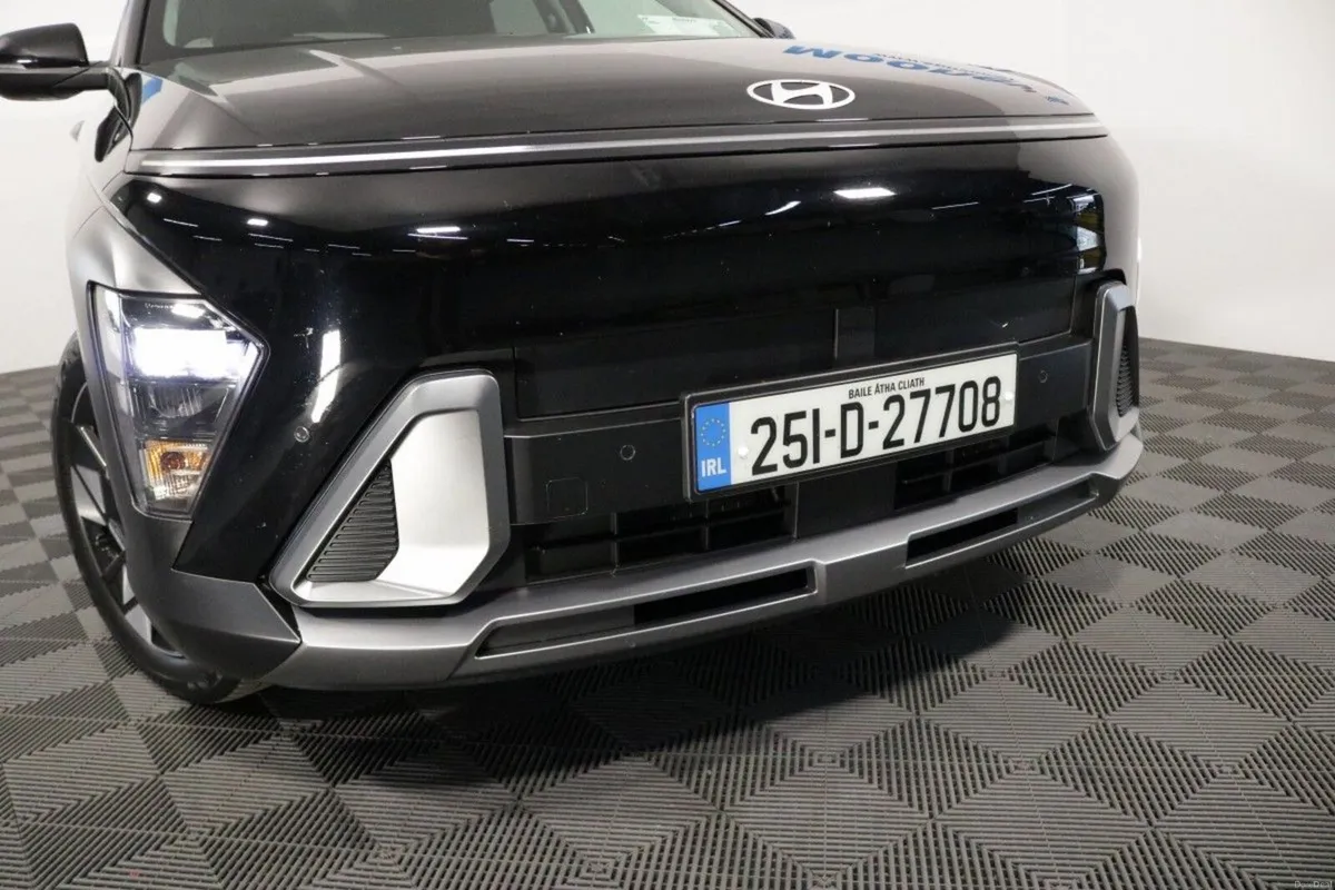 Hyundai KONA Hybrid Ex Demo Elegance 1.6L Petrol A - Image 2