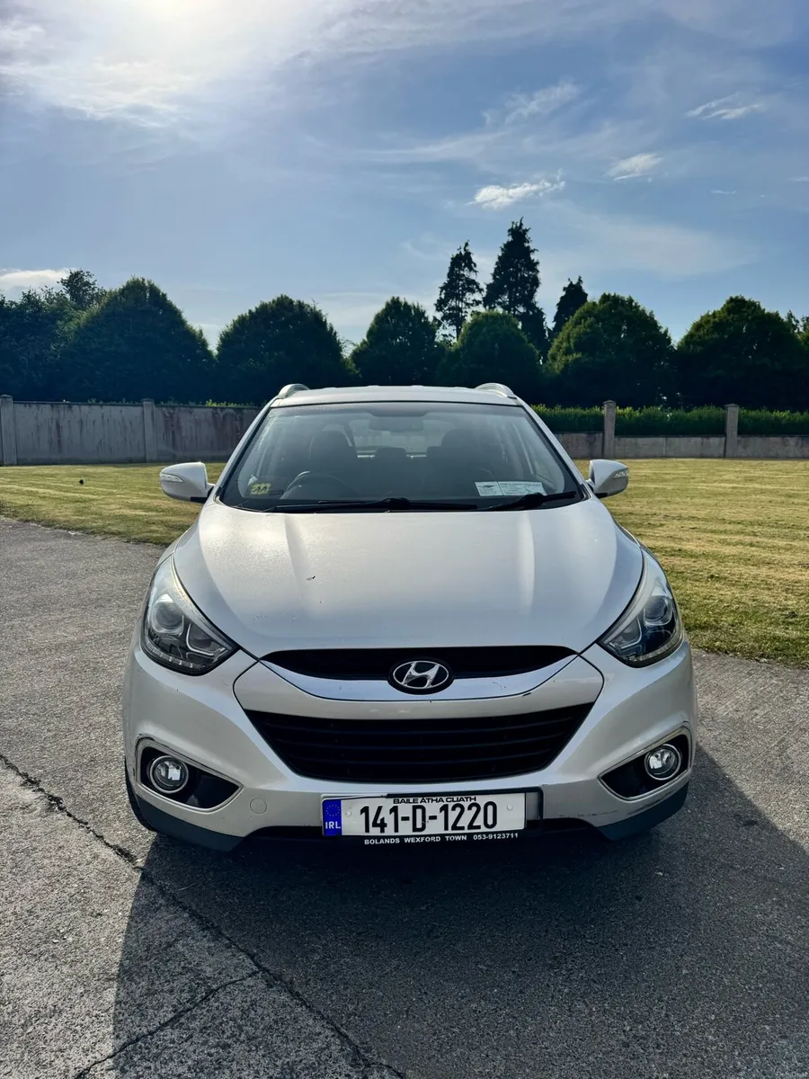 IX35 HIGH SPEC Exec/ Heated seats / Fresh NCT !! - Image 2