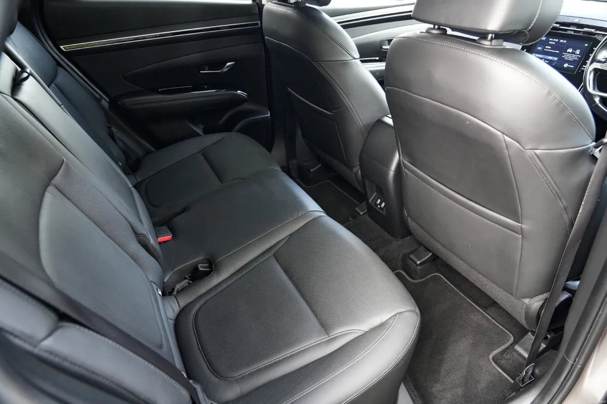 2021 Hyundai Tucson EXECUTIVE 1.6 Diesel Manual - Image 4
