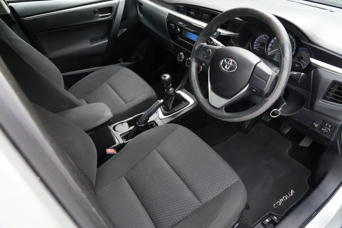 2015 Toyota Corolla 1.3 TERRA Petrol Manual - Image 2
