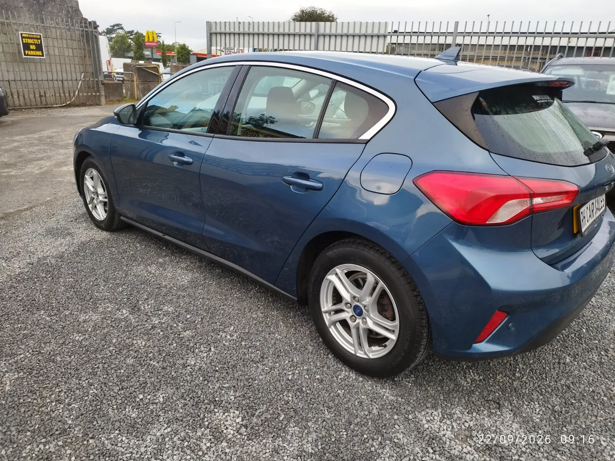 2019 Ford Focus 1.0 zetec 125 bhp - Image 6