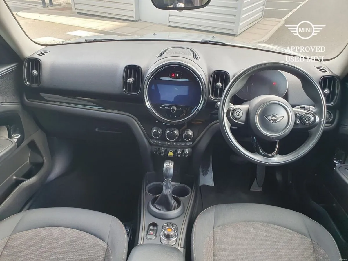 Mini Countryman Cooper S E Classic - Image 4