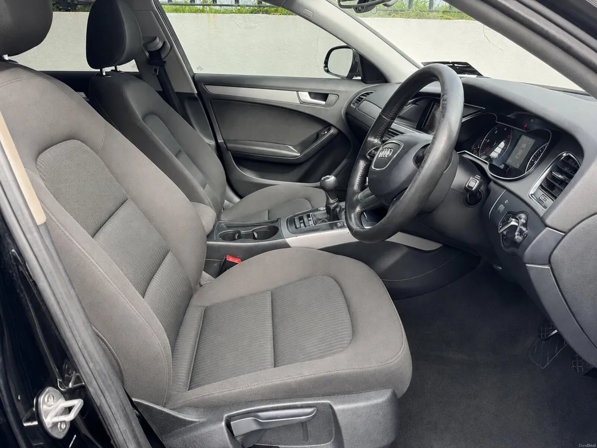 Audi A4 2.0 DIESEL 2012 - Image 5