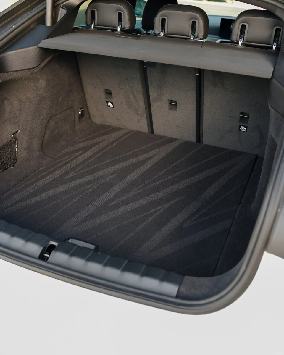 BMW i4 edrive35 M sport - Image 4