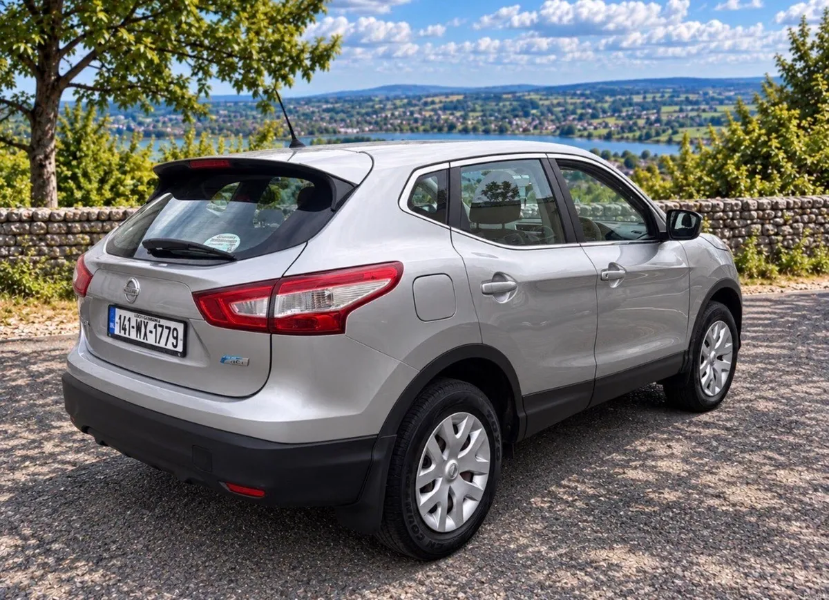 2914 Nissan Qashqai Long NCT & TAX - Image 3