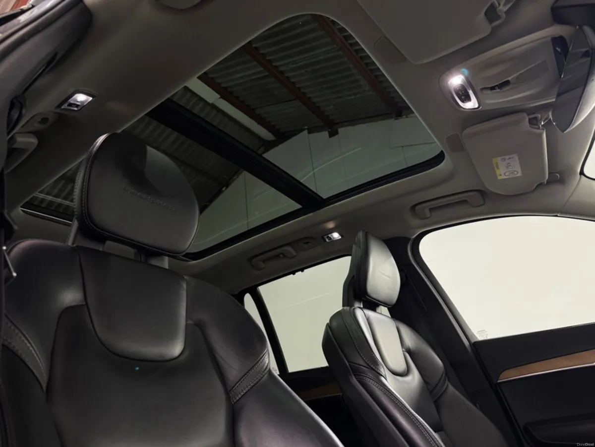 Volvo XC90 **T8 INSCRIPTION MODEL **GREAT SERVICE - Image 6