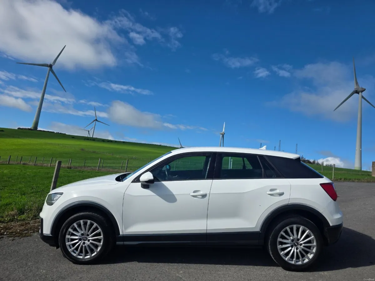 Audi Q2 1.0 TFSI 116 SE 4DR - Image 3