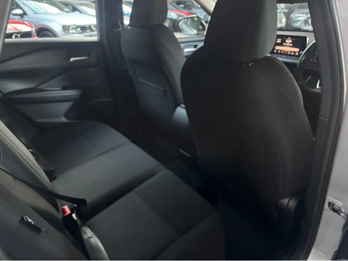 Nissan Qashqai EPOWER SV 4DR AUTO - Image 3